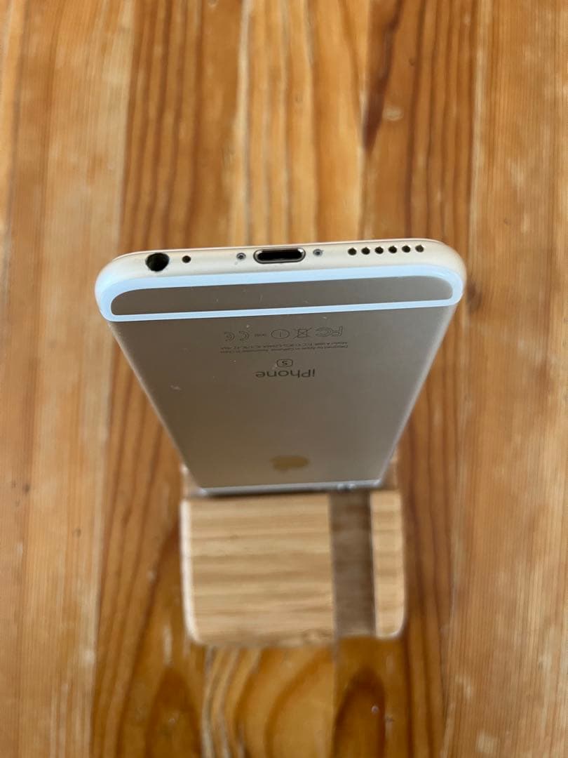 【美品】iPhone 6s 64GB SIMフリー バッテリー100% 初期化済