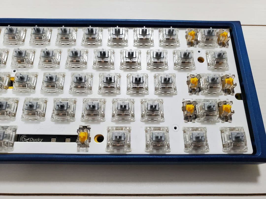 Ducky one 3 mini Day break 【銀軸】