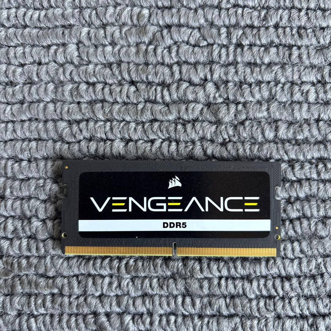 VENGEANCE PC5-38400 32GB 1枚　ノートパソコン用　①