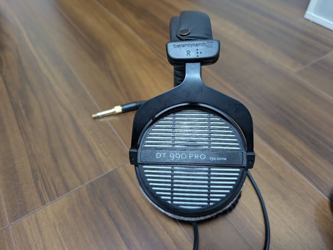 Beyerdynamic DT990PRO 開放型モニターヘッドホン(中古品)