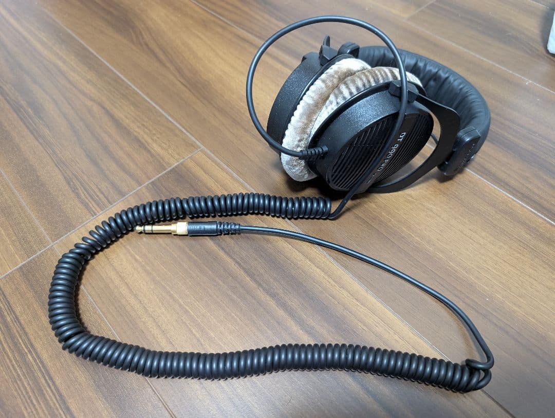 Beyerdynamic DT990PRO 開放型モニターヘッドホン(中古品)