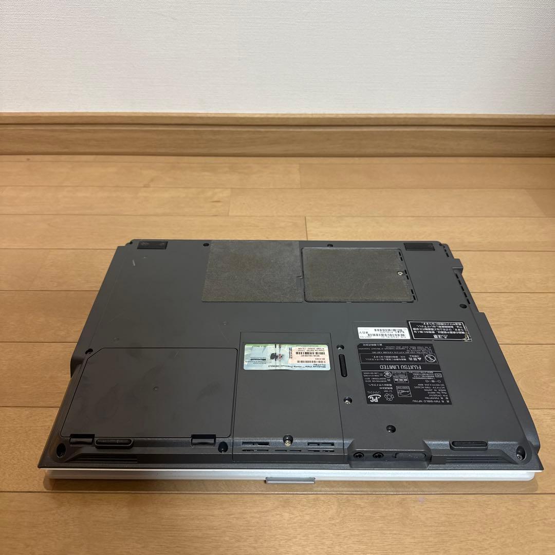 Fujitsu FMV BIBLO NF70U Windows ノートPC