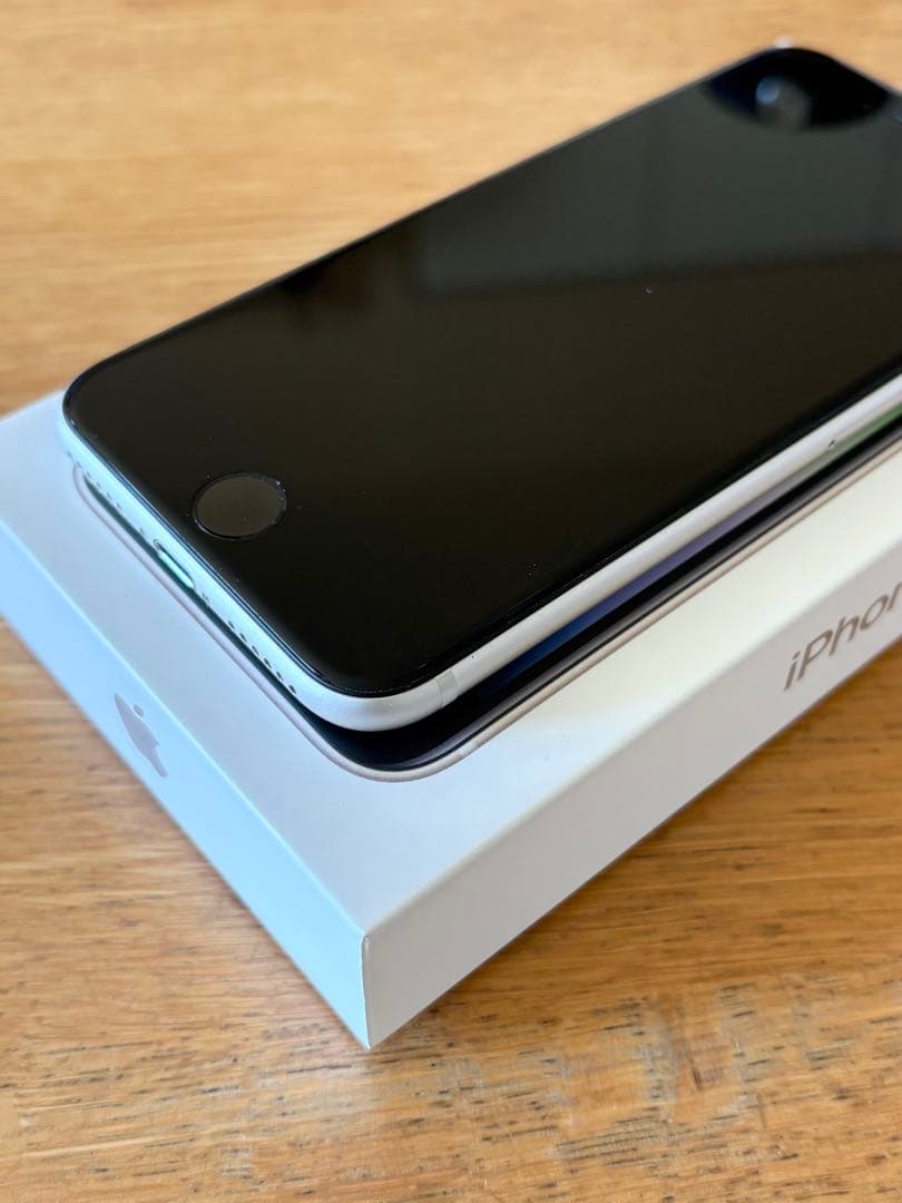 Apple iPhoneSE（第3世代）64GB スターライト 【美品】