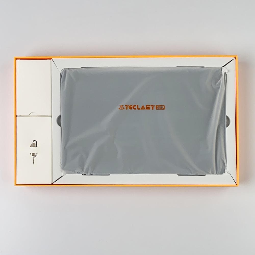 TECLAST M50HDタブレット 10インチwi-fiモデル 専用ケース付