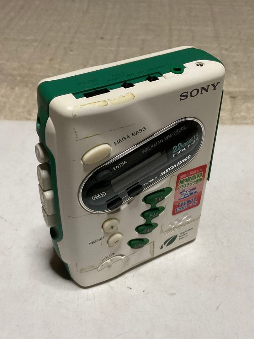 SONY／WALKMAN WM-FX202型。ホワイト。【テープ痕　イヤホン付】