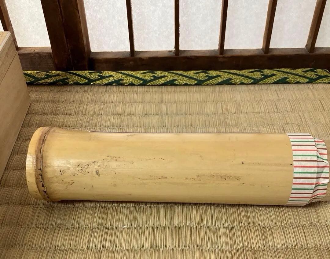 茶道具　煉香　鳩居堂製　竹製収納ケース入煉香　栞　共箱　S666NK
