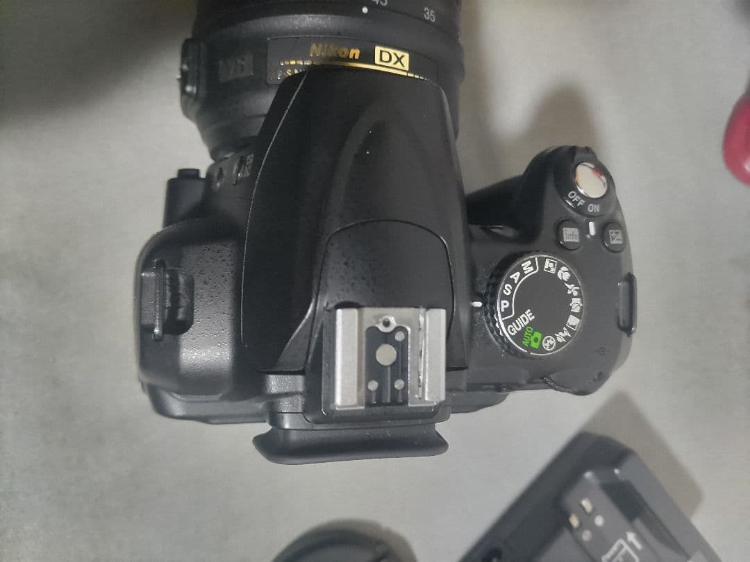 Nikon D3000 デジタル一眼レフ 本体とレンズセット