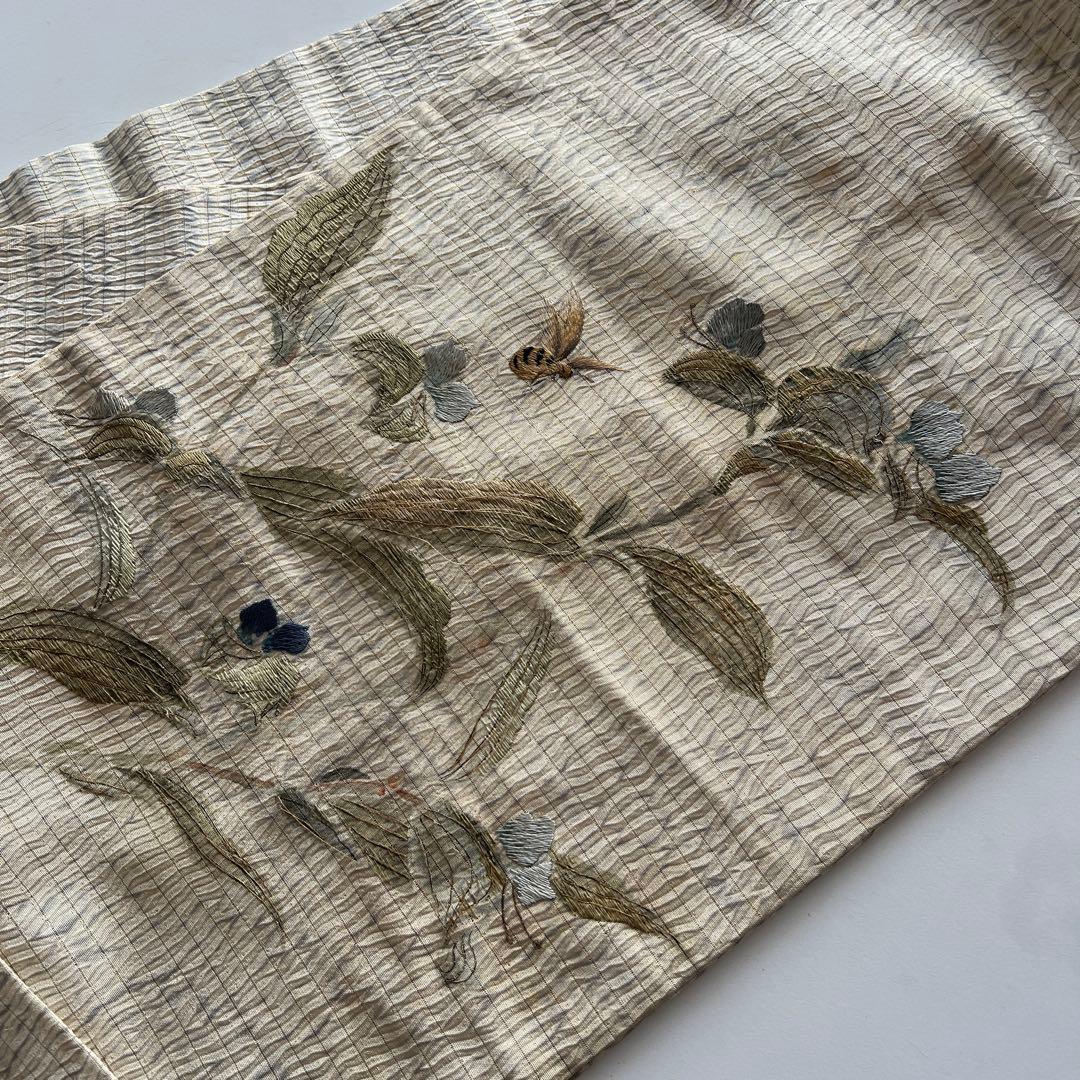 6082◆アンティーク名古屋帯生成り淡い藍染絞染蜂露草手刺繍逸品コレクション
