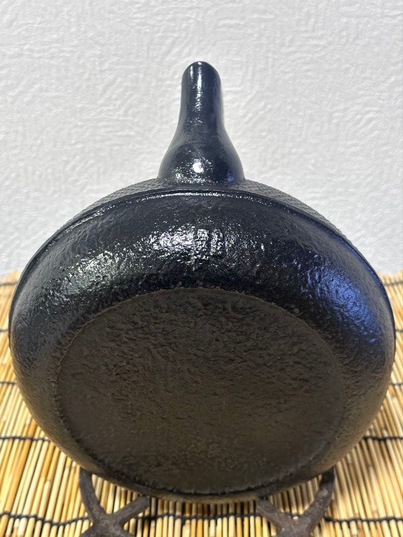 未使用、保管品　南部盛榮堂OIGEN造　１８型アラ　南部鉄瓶　南部鉄器　鉄瓶