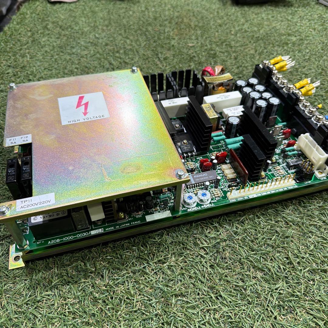 アンプ Fanuc Power Unit A20B-1000-0030/06A