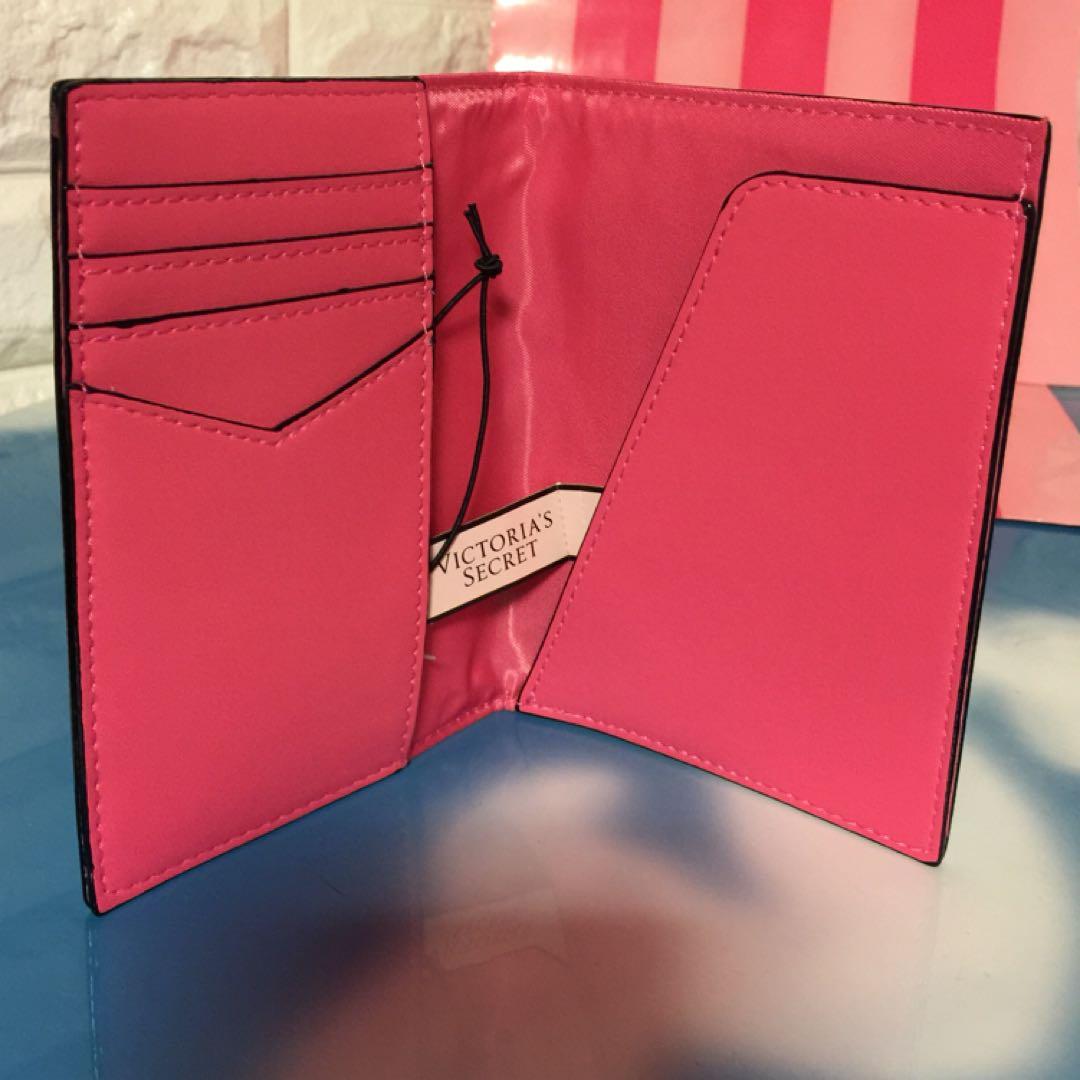 Victoria’s Secret パスポートケース