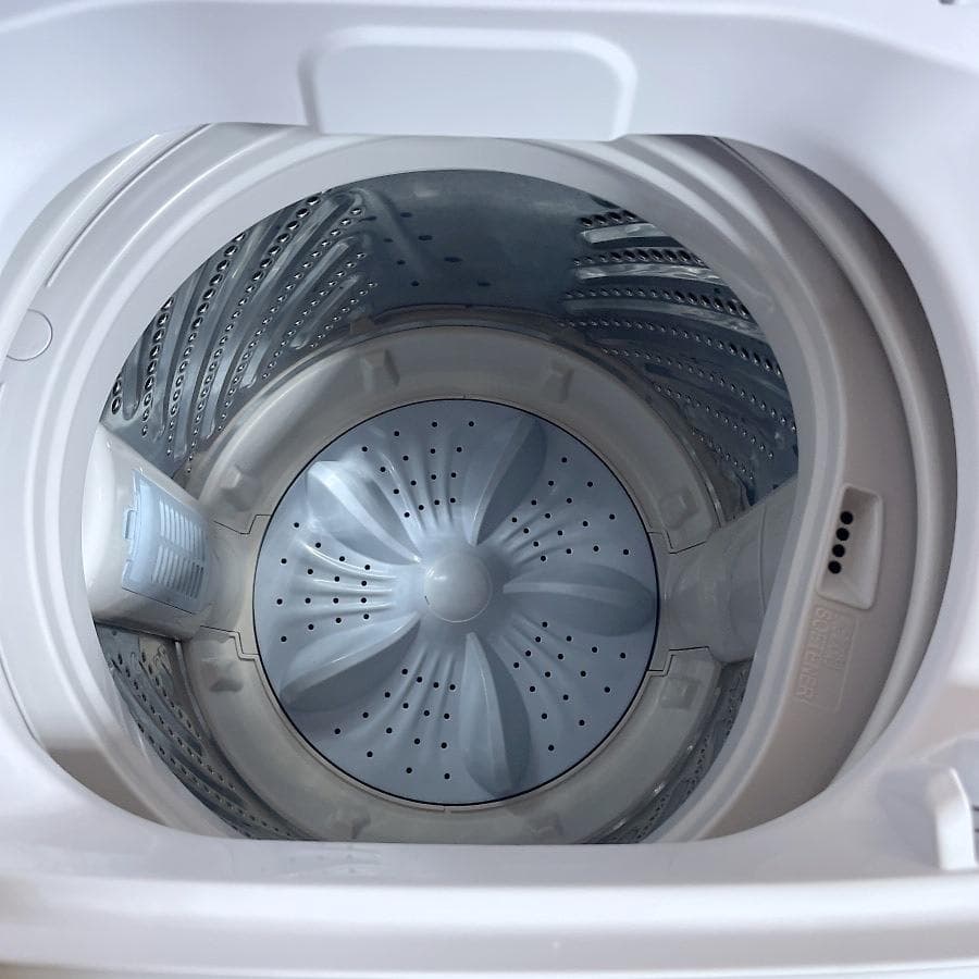2022年製■ハイセンス 5.5kg 洗濯機 最短10分洗濯 HW-K55E