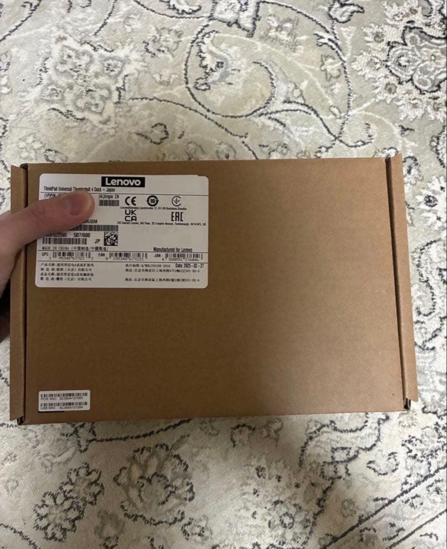 新品未開封ThinkPad Thunderbolt 4ドック40B00135JP