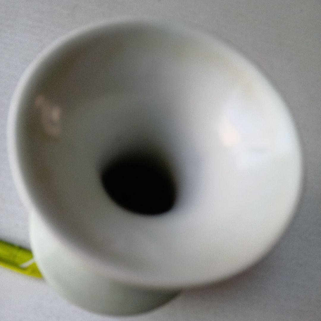 骨董品　青磁　淡い緑色の陶器花瓶