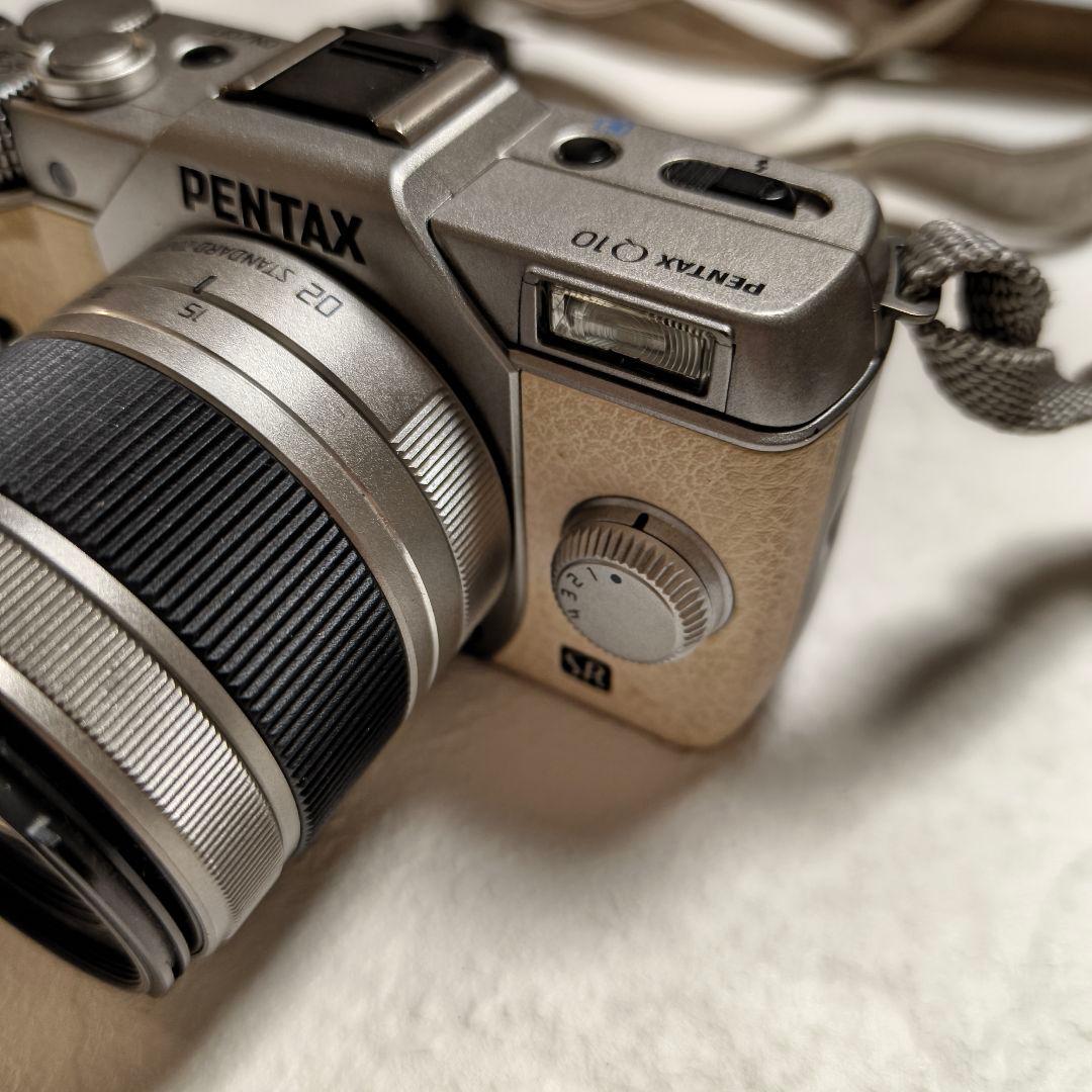 美品　PENTAXQ10コンパクトデジカメ本体/レンズ/バッテリー/充電器/他有
