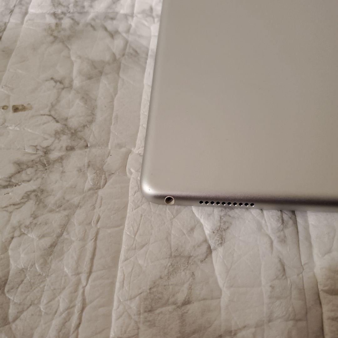 107 iPad pro 12.9 2世代 512GB Wi-Fi シルバー