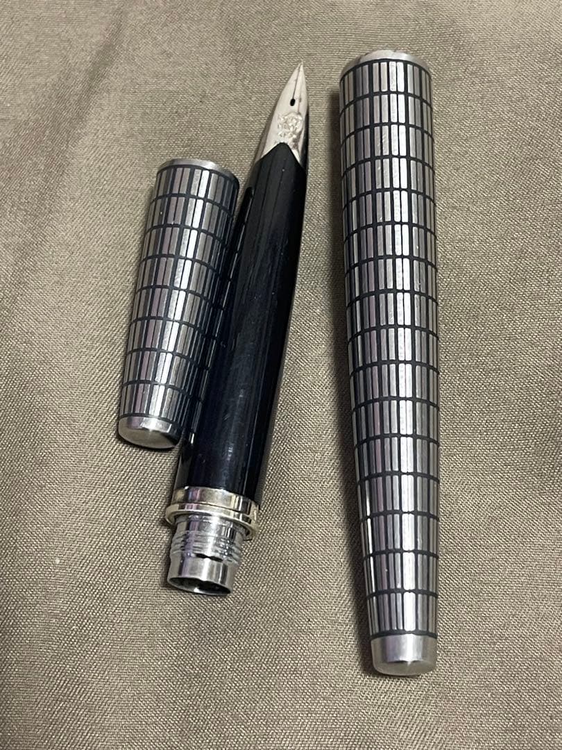 虎*猫様 PILOT パイロット エリート 万年筆 格子柄 18K-750 F