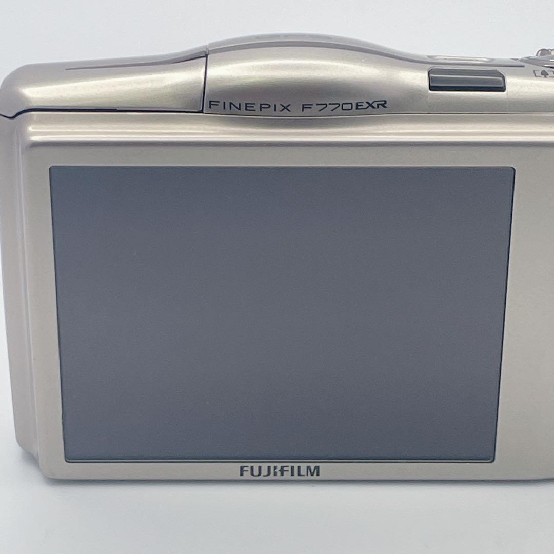 【概ね美品】FUJIFILM FinePix F770EXR シャンパンゴールド