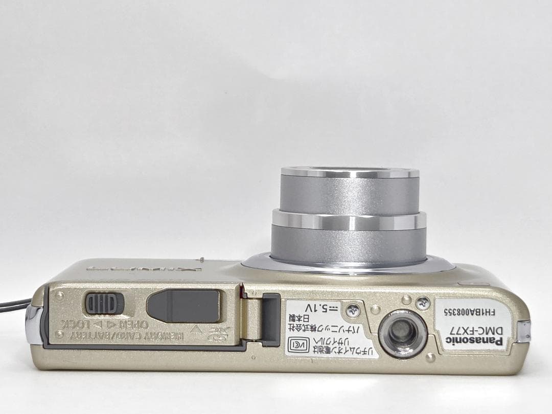 パナソニック　Panasonic LUMIX DMC-FX77 ゴールド