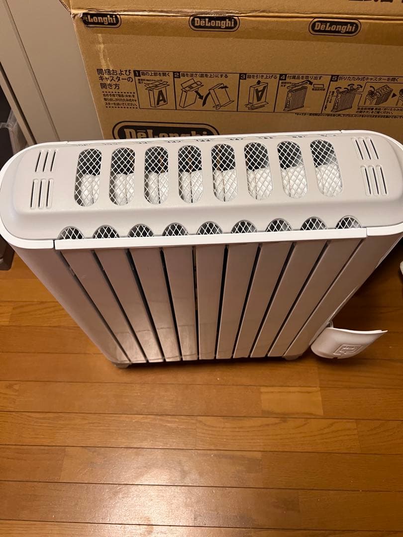 【超美品】デロンギオイルヒーター DeLonghi RHJ75V0915-GY