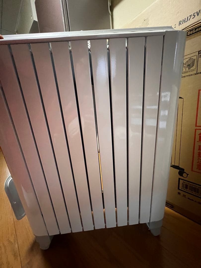 【超美品】デロンギオイルヒーター DeLonghi RHJ75V0915-GY
