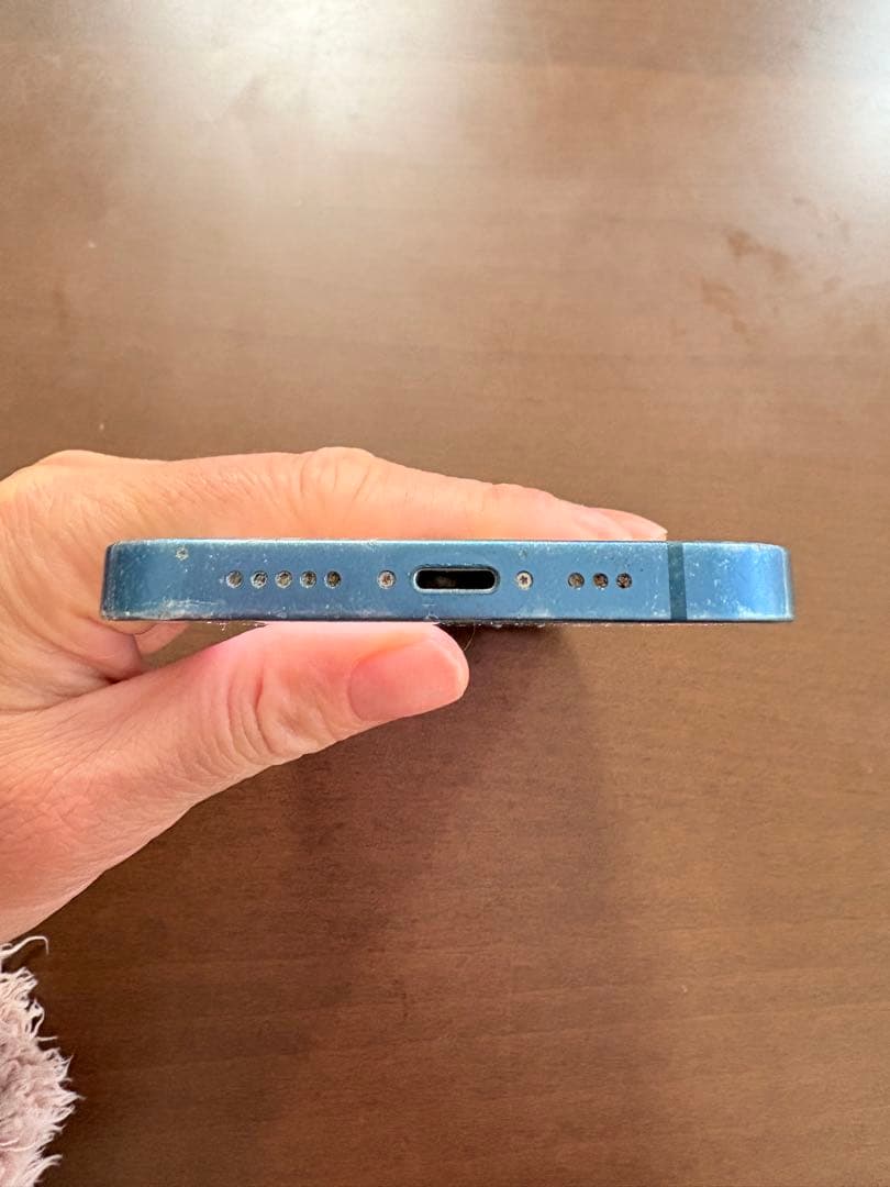 Apple iPhone 13 青 本体