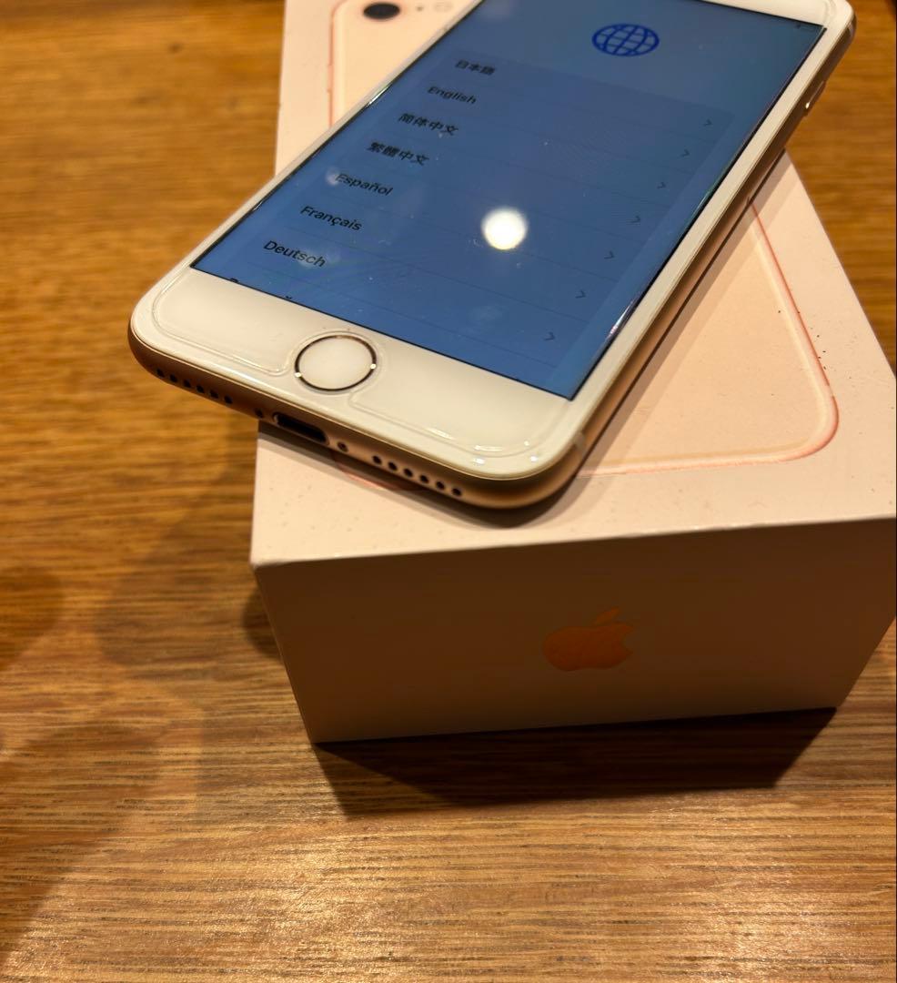 美品　Apple iPhone 8 ゴールド 本体　64GB