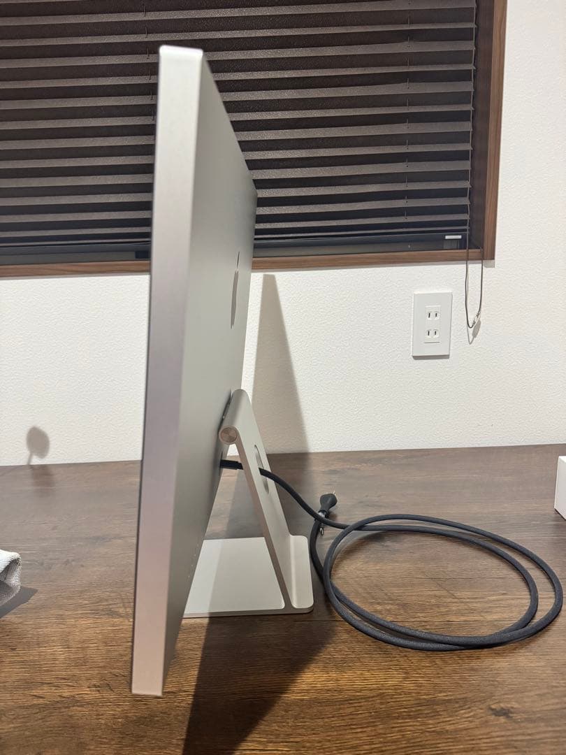 リオン　Apple Studio Display 27インチ