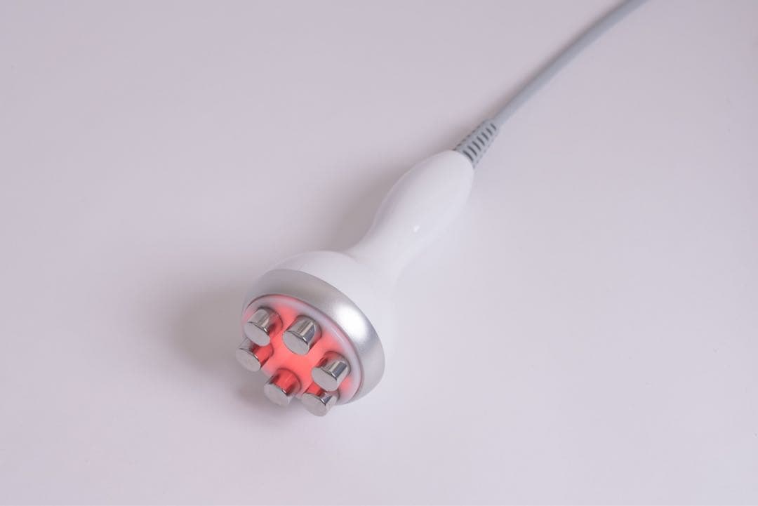 【最新美容機器】ハイパーナイフ、キャビテーション、EMS付き機器