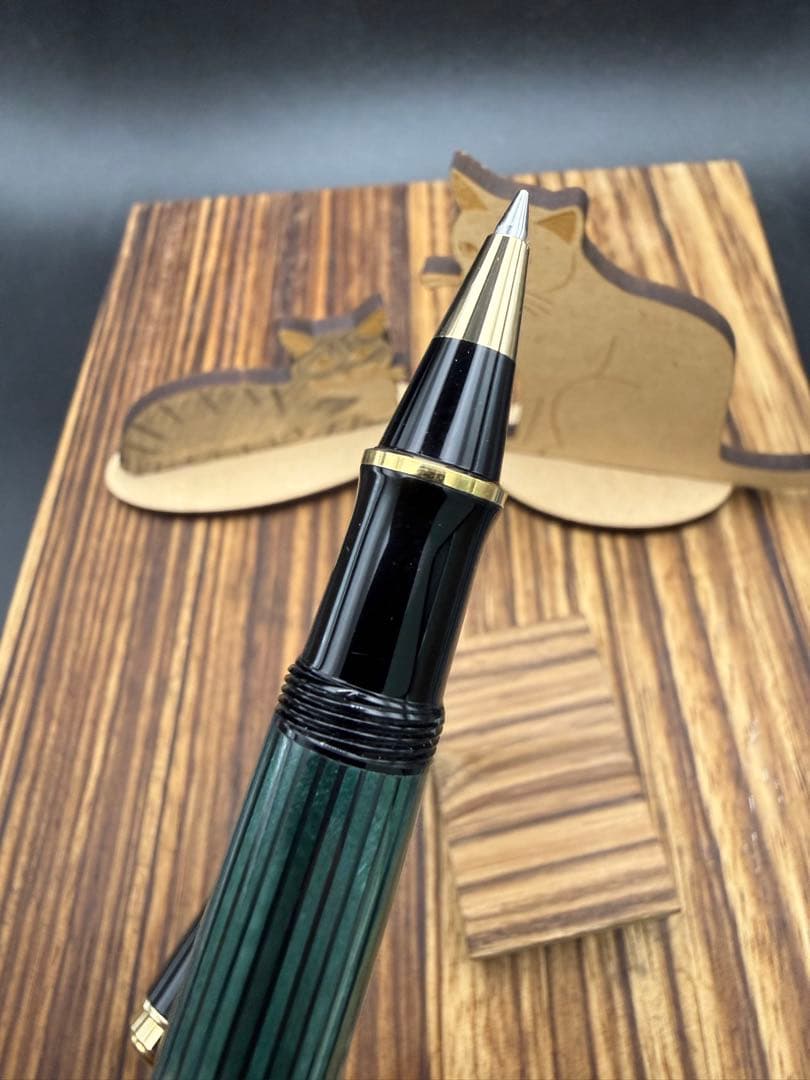 PELIKAN ローラーボール R400 緑縞