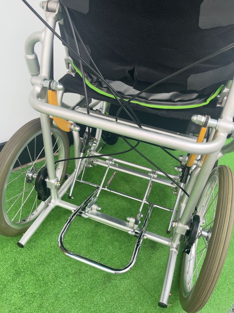 次世代型リクライニング車椅子MiKi【ネクストローラー】