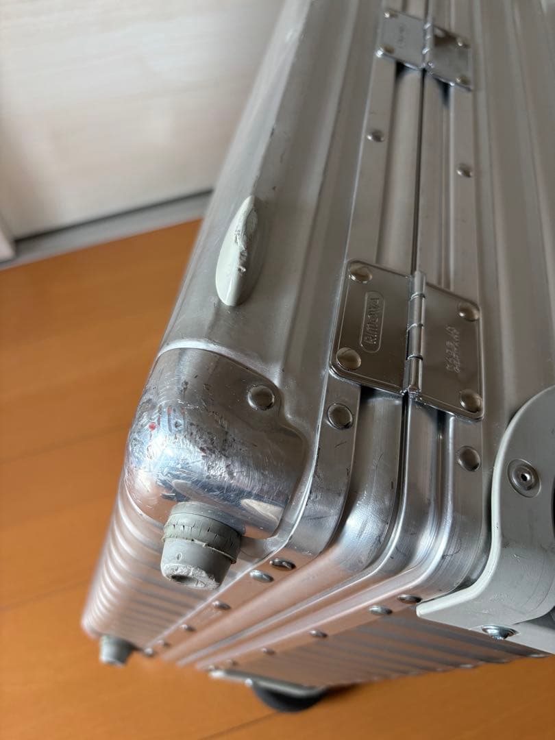 リモワ トパーズ アルミ 32L 機内持ち込み可 2輪キャリーケース 廃盤品