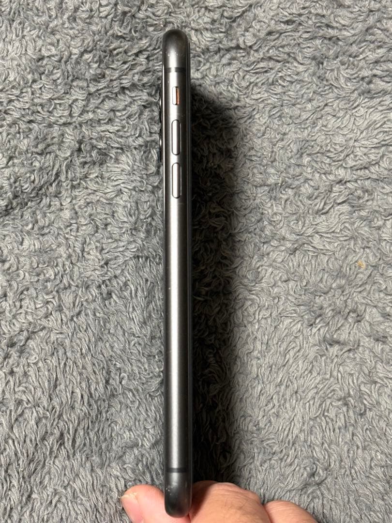 Apple iPhone 11 本体64GB ブラックSIMロック解除済み　箱付