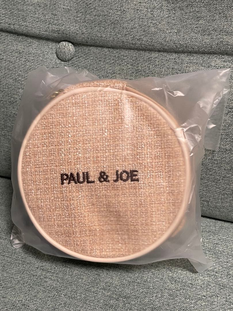 Paul & JOE 新作クリームファンデーション201 限定ポーチ