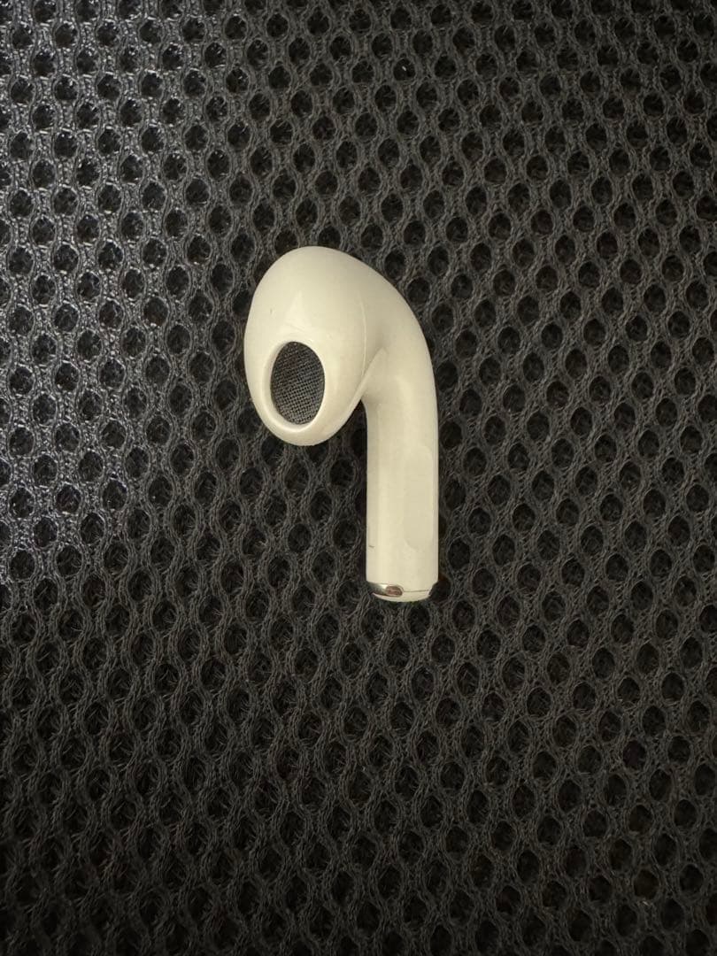 Apple AirPods 3 中古品