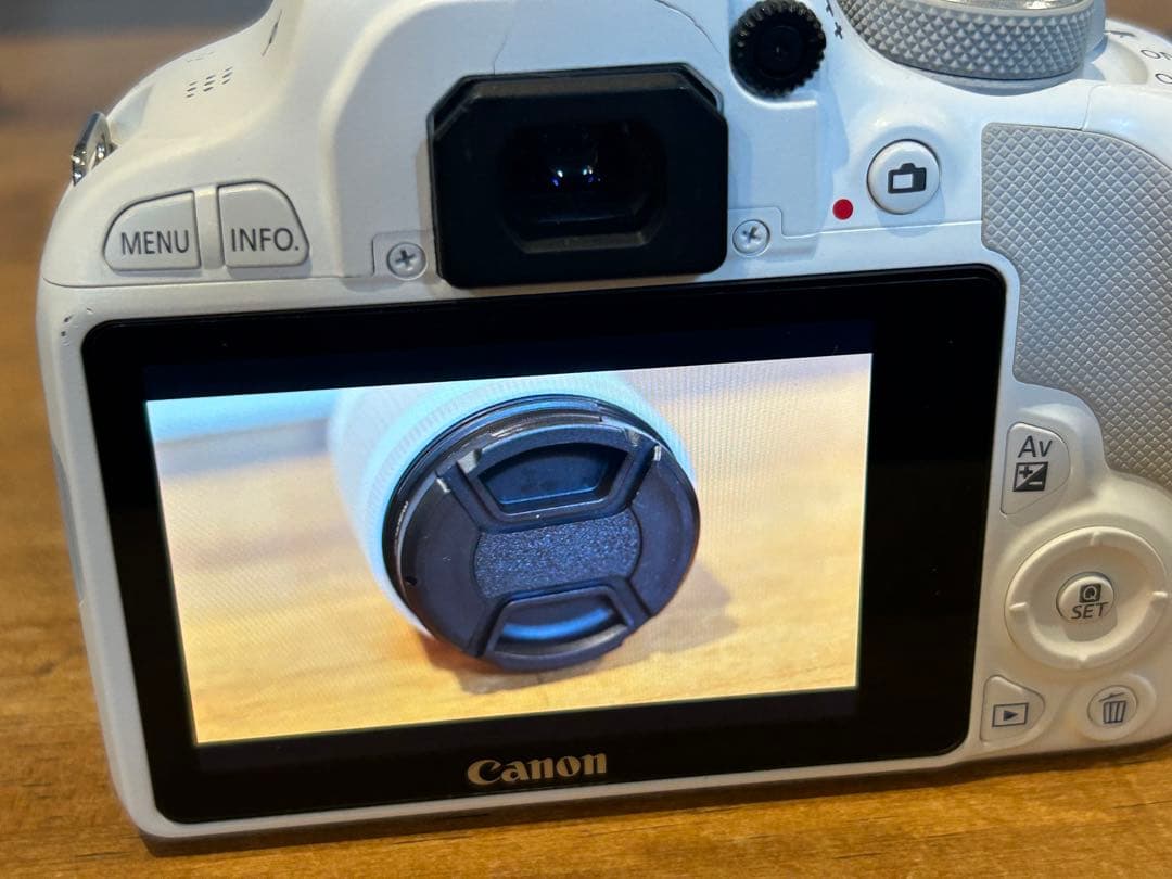 Canon EOS Kiss X7 / レンズ2本セット　ホワイト