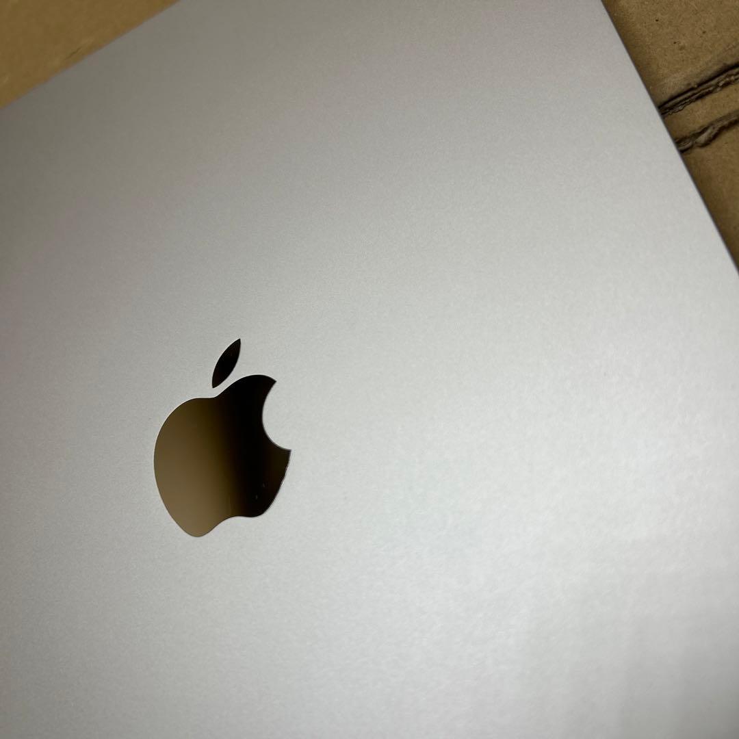 ジャンク　iPad 2022 (第10世代) Wi-Fi 256GB シルバー