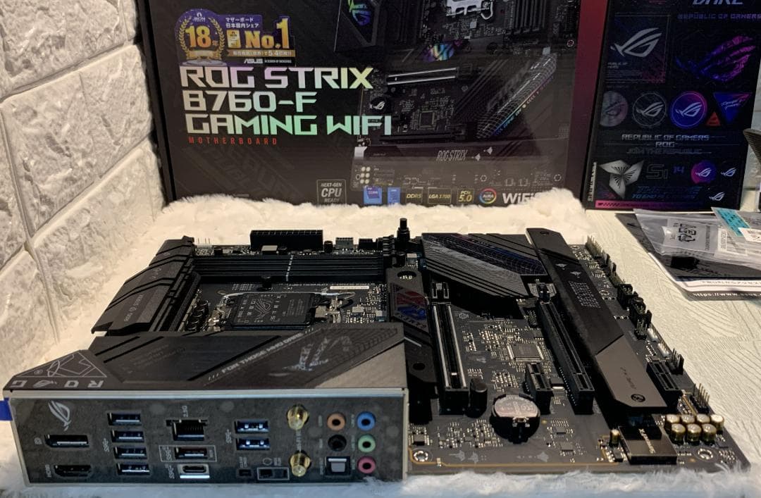 ROG STRIX B760-F GAMING WIFI マザーボード