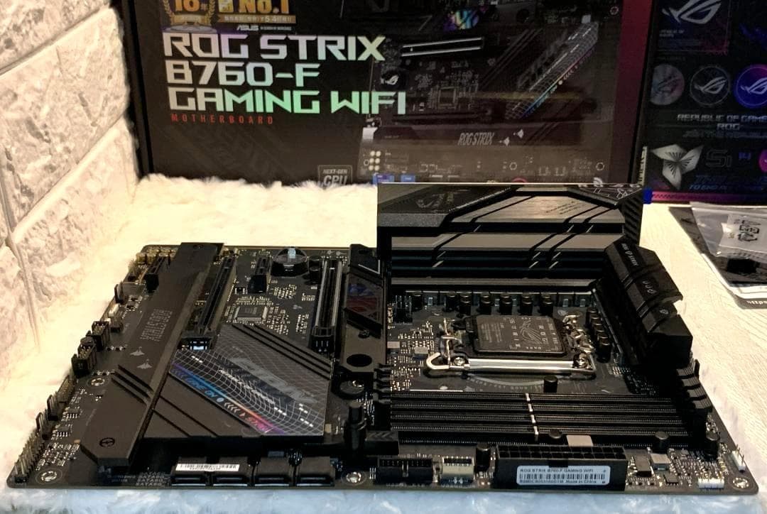 ROG STRIX B760-F GAMING WIFI マザーボード