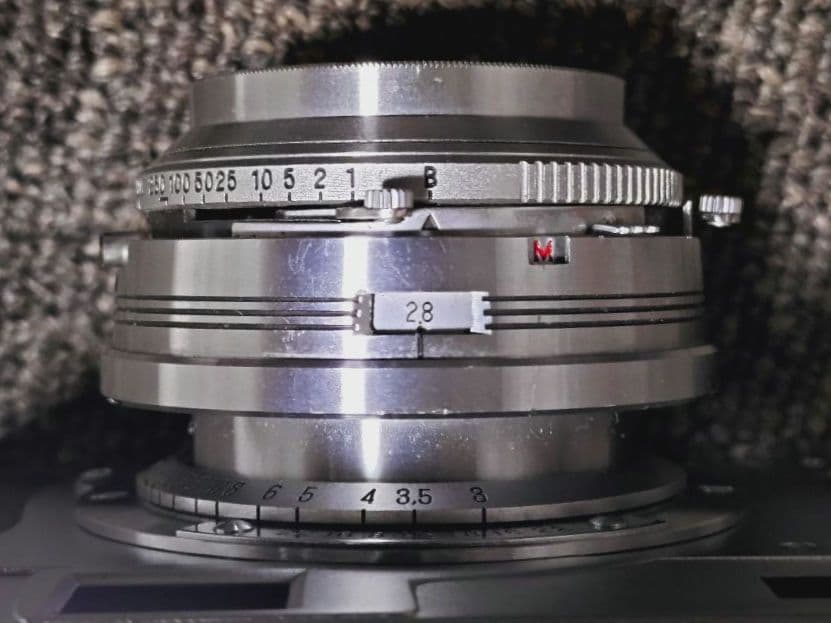 konica ⅡA Hexanon 1:2　48mm