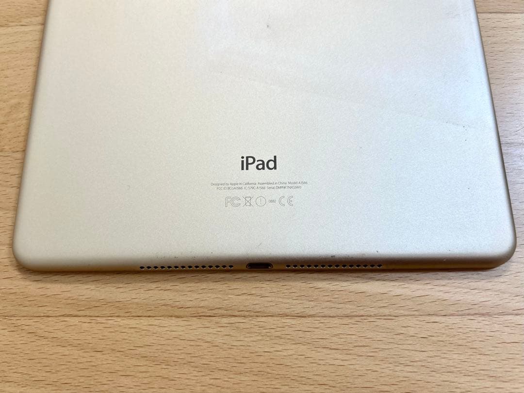 Apple iPad Air 第2世代 64GB A1566ゴールド