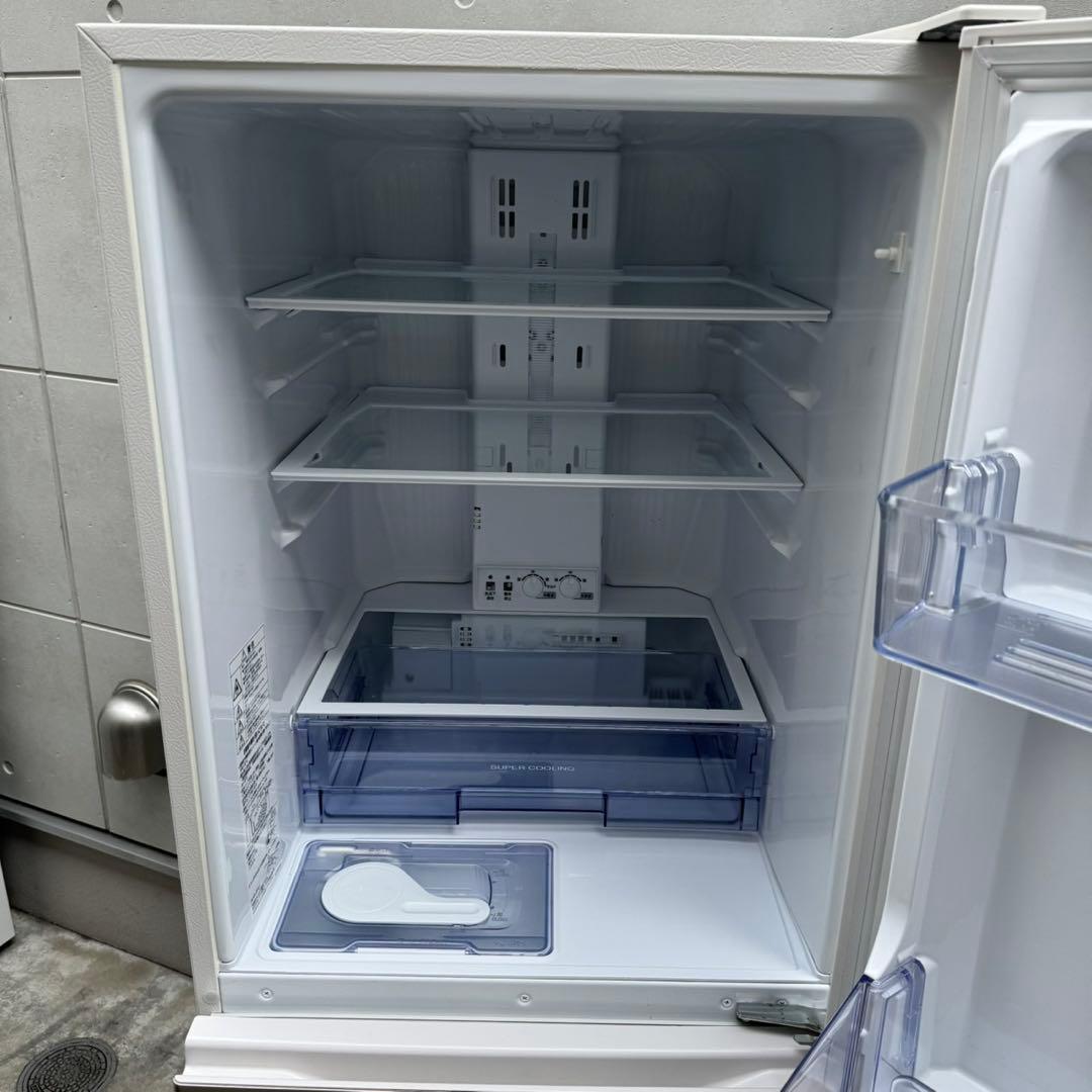 384⭐️配送取付無料★三菱電機冷蔵庫大型3ドア右開き自動製氷　200L〜300L