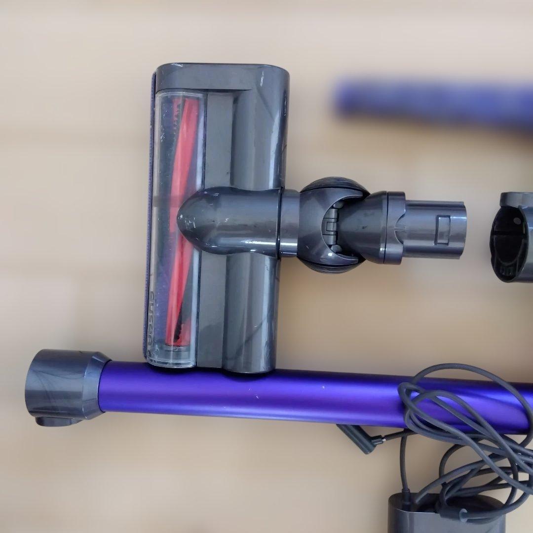 Dyson ダイソン DC62　 充電器付き