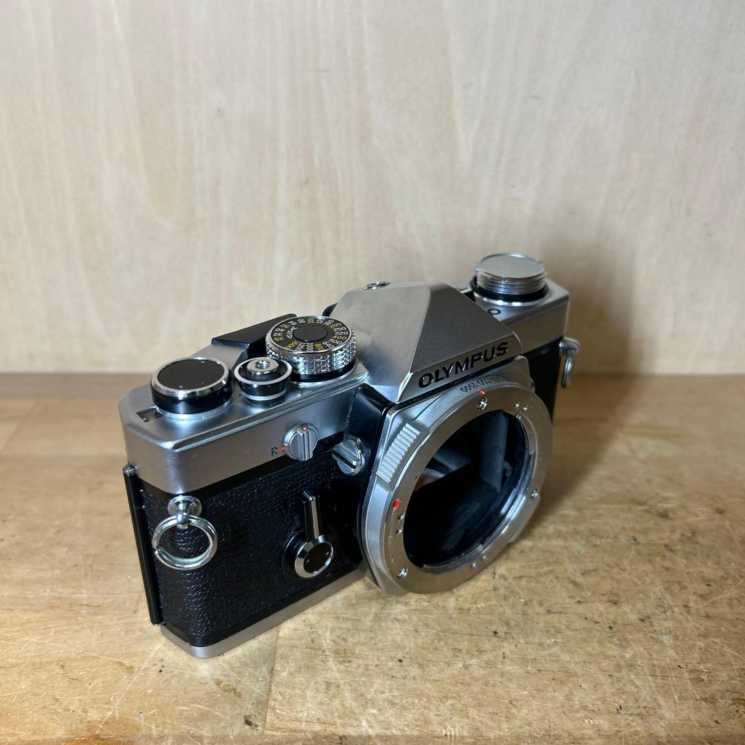 OLYMPUS OM-1 シルバーボディー　露出計以外完動美品