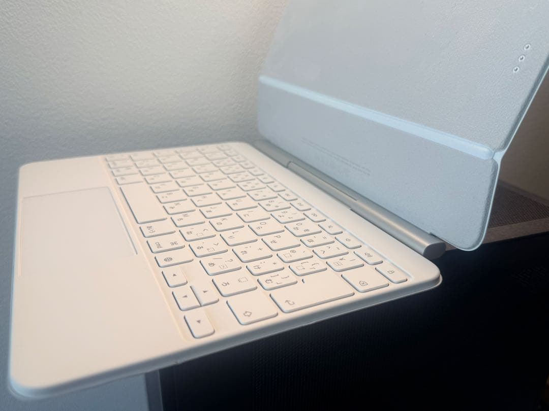 【極美品】Apple純正 MagicKeyboard 11インチ A3339