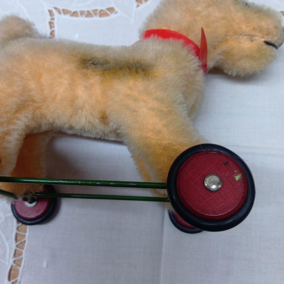 ♥ドイツからやって来たヴィンテージ　車輪付　テリア♥