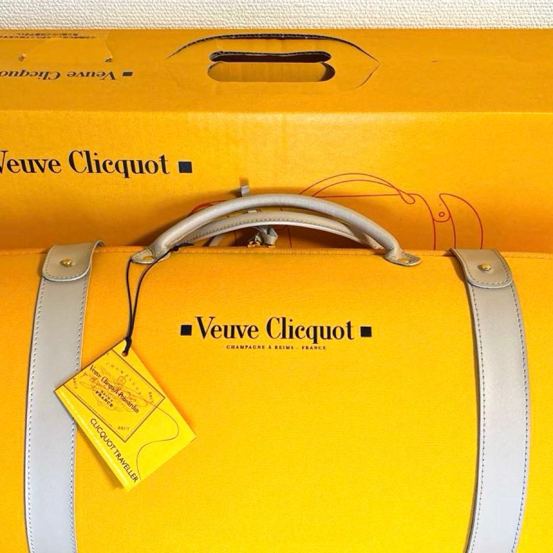 ★限定 新品 ヴーヴクリコ トラベルケース グラス Veuve Clicquot