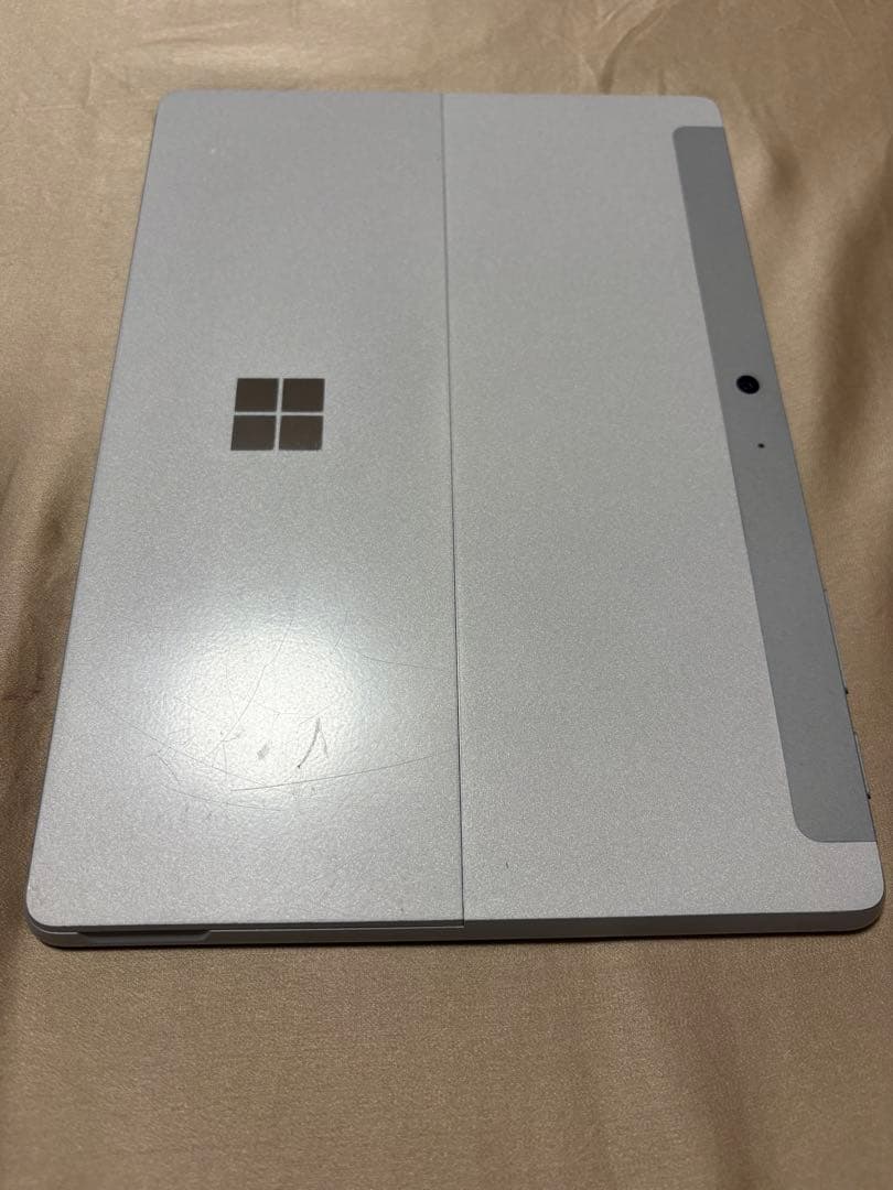 Microsoft Surface Go（2018）8GB / 128GB箱あり