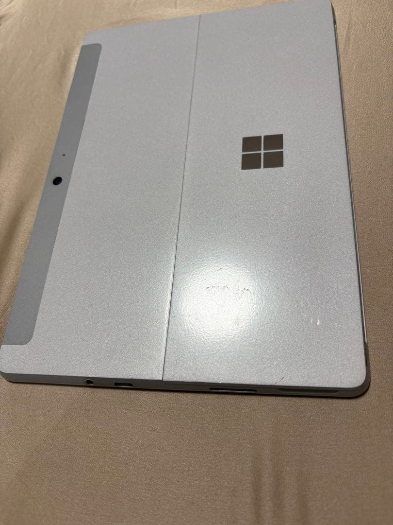 Microsoft Surface Go（2018）8GB / 128GB箱あり