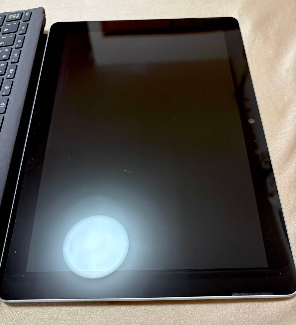 Microsoft Surface Go（2018）8GB / 128GB箱あり